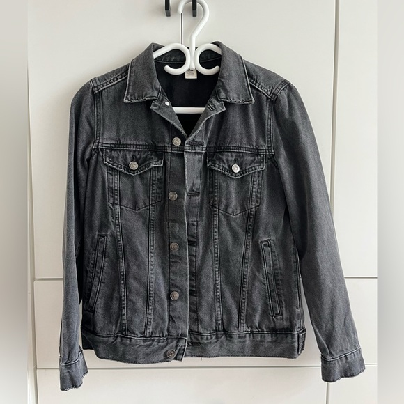 Faded black jean jacket - Picture 1 of 2